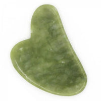 Gua Sha en Pierre de Jade Vert avec housse Hersée Hersée Paris 9