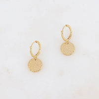 Boucles d'oreilles Circé rond martelé doré Hersée Hersée Paris 9