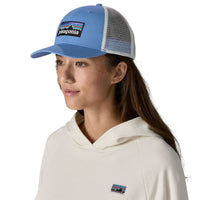 Casquette réglable Patagonia P-6 Logo LoPro Trucker Hat Patagonia Hersée Paris 9