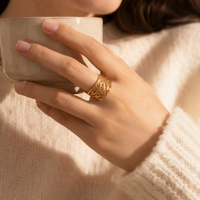Bague Athena feuillage ajouré doré Hersée Hersée Paris 9