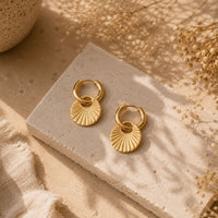 Boucles d’oreilles Galatée créoles dorées rainurées Hersée Hersée Paris 9