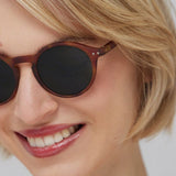 Lunettes de soleil forme ronde #D unisexe Sun - Izipizi Izipizi Hersée Paris 9