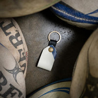 Porte-clés ballon de Rugby upcyclé - La Vie est Belt La vie est belt Hersée Paris 9