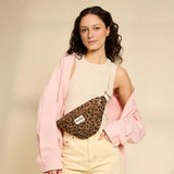 Sac Banane Olivia Léopard Coton Bio - Hindbag Hindbag Hersée Paris 9
